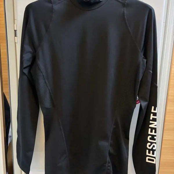 [BUNJANG] Descente Compression Top M (95) - New / 새상품) 데상트 컴프레션 M 95
