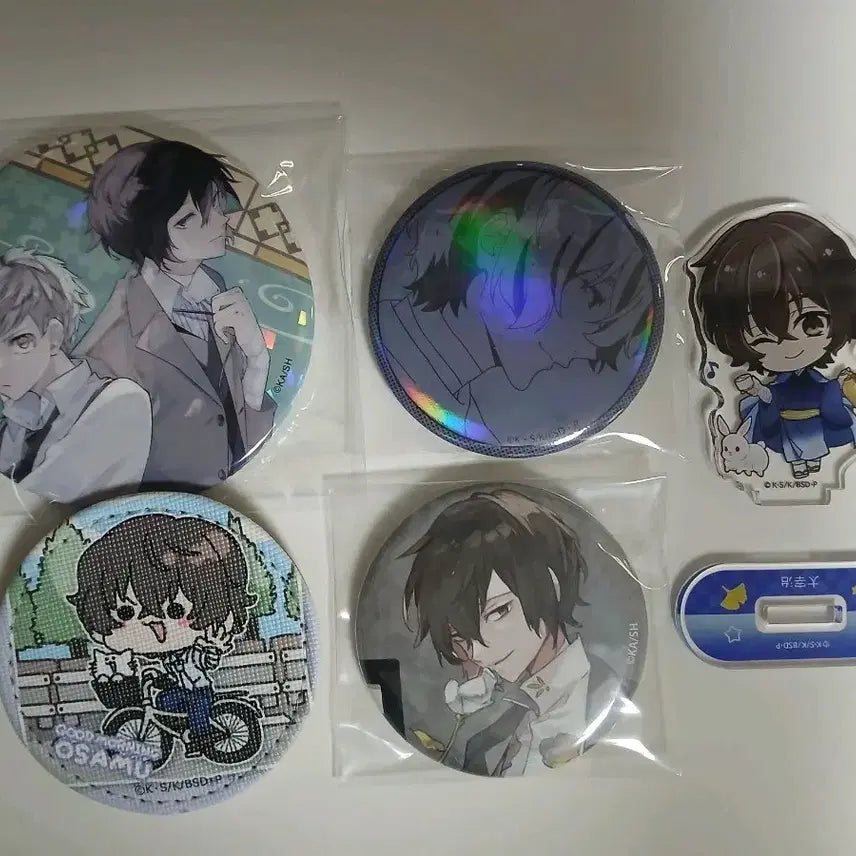 [BUNJANG] Bungo Stray Dogs Dazai Osamu Can Badges & Acrylic Stand Bundle Set / 문스독 다자이 캔뱃지,아크릴 일괄