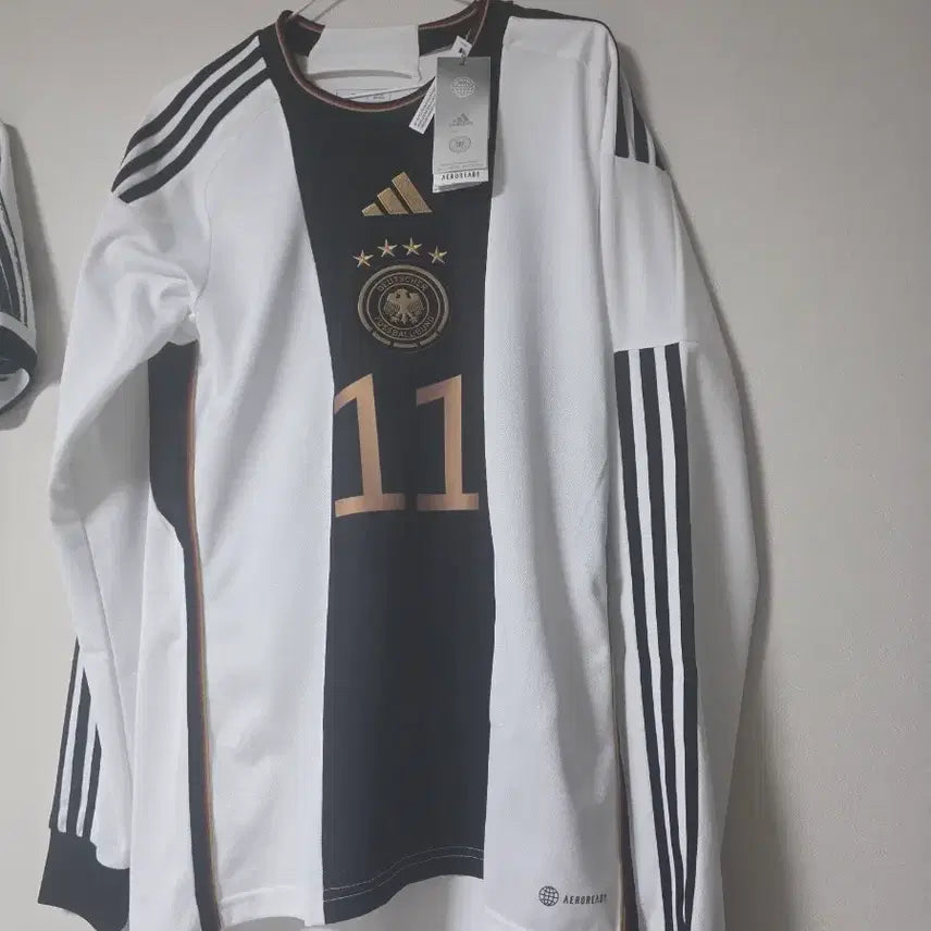 [BUNJANG] Adidas Germany National Team 2022/24 Qatar World Cup Home "Reus" Long Sleeve Jersey (Size S/95) / 아디다스 22/24카타르 월드컵 독일 국대 홈 로이스 유니폼 져지 긴팔 판매95S/택