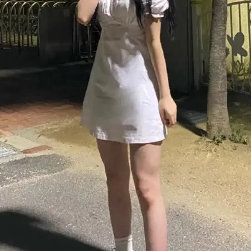[BUNJANG] White Linen Mini Dress Square Neck Puff Sleeve / 애교 미니 린넨 원피스