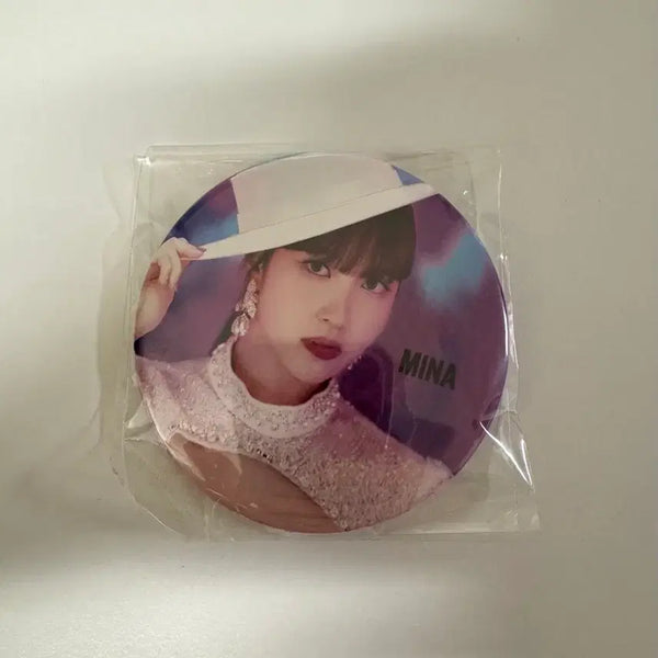[BUNJANG] TWICE Mina Breakthrough Can Badge / 트와이스 미나 캔뱃지 팝니다