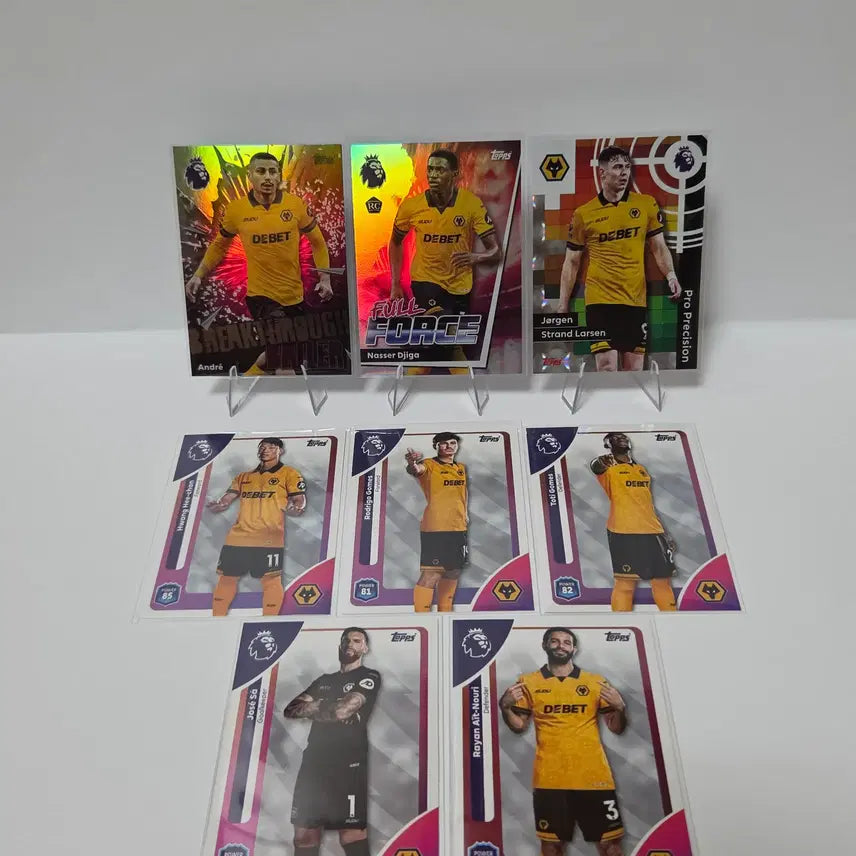 [BUNJANG] 2025/26 Topps EPL Wolverhampton Wanderers Football Card Bundle Set (8 Cards) / 25/26 탑스 EPL 울버햄튼 축구카드 8장 랏 일괄