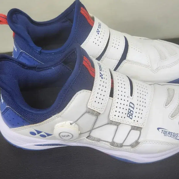 [BUNJANG] Yonex 88D Badminton Shoes Size 270mm BOA Dial / 요넥스 배드민턴화 88D 모델이에요270mm 사이즈 BOA 다이얼 탁구 테니스 배구스쿼시핸드볼실내체육관운동화