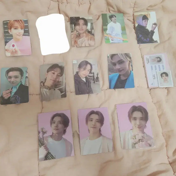 [BUNJANG] Seventeen Joshua Jeonghan S.Coups Seungkwan Jun Vernon Caratland Hanabi Japan Clap FML POB Photocard Bundle Set / ( 일괄 처분 ) 세븐틴 조슈아 윤정한 에스쿱스 승철 부승관 준 버논 캐럿랜드 아이디카드 하나비 일본 박수 박화윤 박화슈 애플뮤직 포카 포토카드 fml 특전 판매