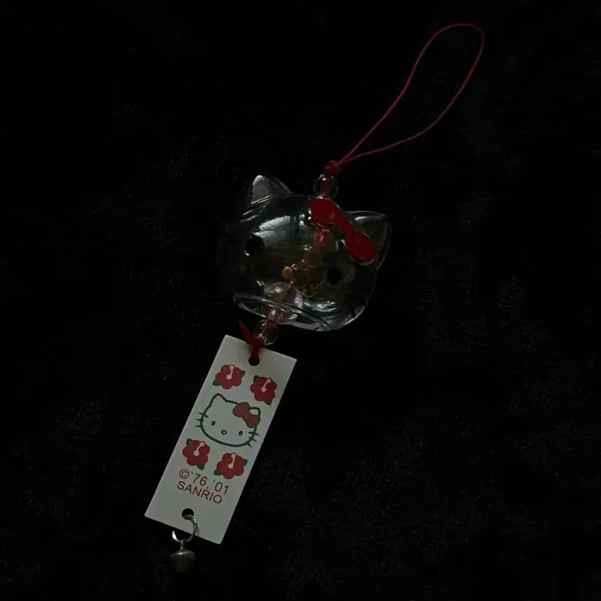 [BUNJANG] Sanrio Hello Kitty Vintage Fu-ring Keychain / 산리오 헬로키티 고전 후우링 키링