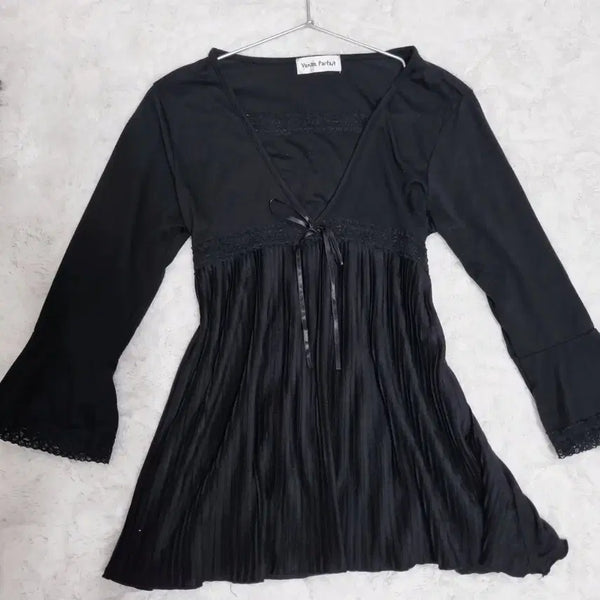 [BUNJANG] Japanese Vintage Long Sleeve T-Shirt with Ribbon and Frills / 일본 빈티지 긴팔 티셔츠 리본 프릴 모리걸 고딕 일브 로걀 히메