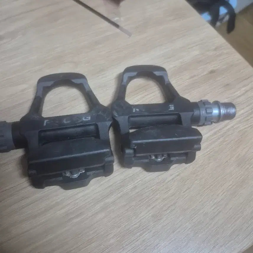 [BUNJANG] Entry-Level Cleat Pedals with Stem / 클릿 페달
