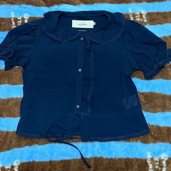 [BUNJANG] Via Plain Embes Ruffle Blouse (Navy) / 비아플레인 엠베스 러플 블라우스 (네이비)