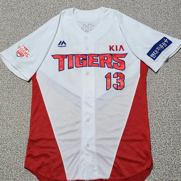 [BUNJANG] Kia Tigers 2019 Lee Chang-jin Game-Worn Signed Home Jersey / [실착/싸인] 기아타이거즈 2019년 이창진 실착 홈 유니폼