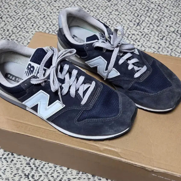 [BUNJANG] New Balance 996 Suede Sneakers Navy 280 / 뉴발란스 996 네이비 스웨이드 운동화 280
