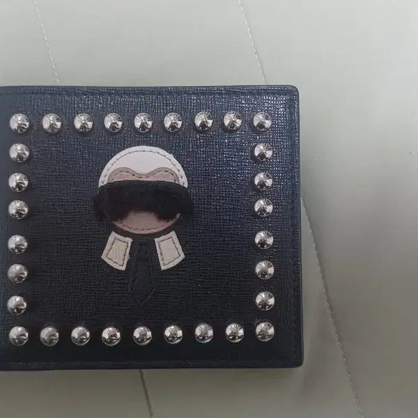 [BUNJANG] Fendi Kalender Felt Men's Bifold Wallet / 펜디 칼라커 펠트 남성 반지갑 판매