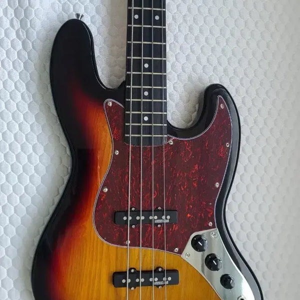 [BUNJANG] Assembled Sunburst Jazz Bass Guitar / [새상품, 택배가능] 조립 썬버스트 재즈베이스