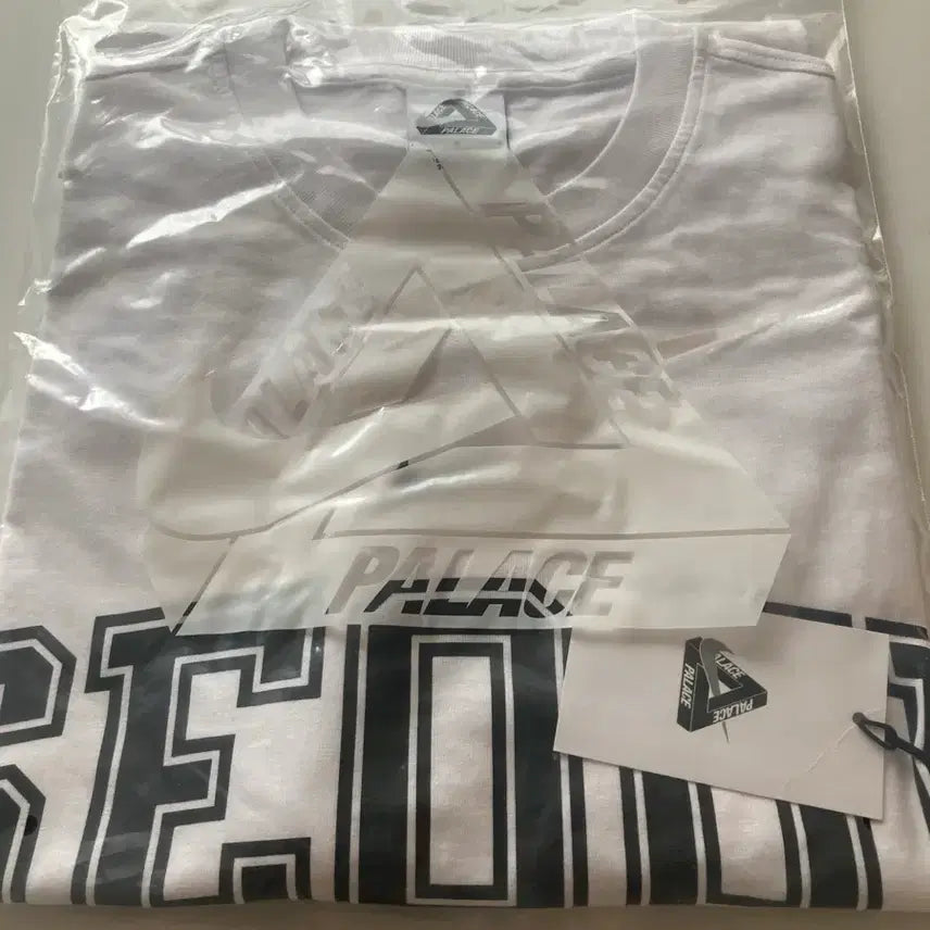 [BUNJANG] Palace Nike Seoul Shop T-Shirt / 팔라스 나이키 샵 티셔츠 서울