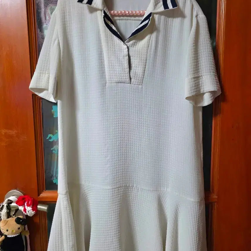 [BUNJANG] Lucky Chouette White Quilted Midi Dress / 럭키슈에뜨 원피스  ..