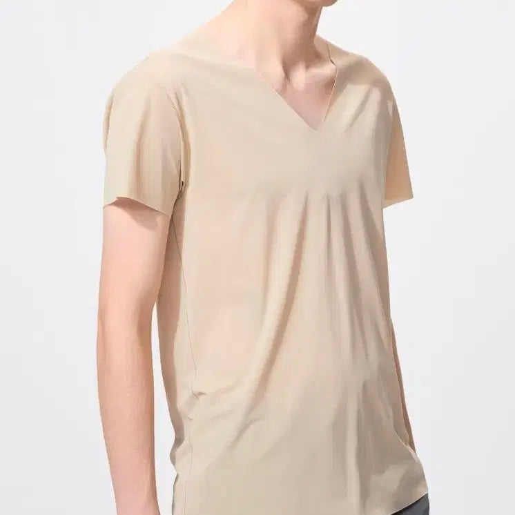 [BUNJANG] Uniqlo Airism Mesh V-Neck T-Shirt / 유니클로 에어리즘 메쉬 V넥 T