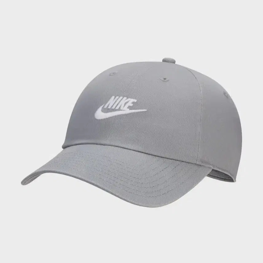 [BUNJANG] Nike Club Unstructured Futura Washed Cap - Particle Grey (FB5368-073) / 나이키 클럽 언스트럭처드 퓨추라 워시 캡 파티클 그레이 컬러(스타일 번호: FB5368-073)입니다.(L/XL 스트랩조절로 둘다가능)이 모자는 부드러운 워싱 처리된 면 트윌 소