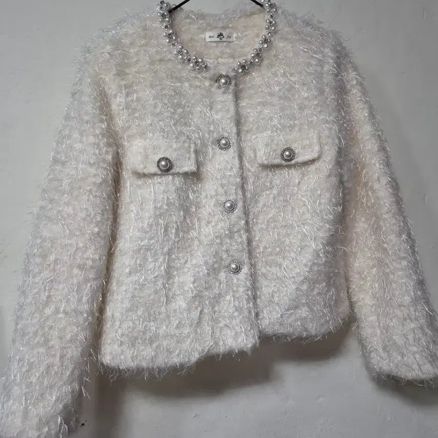 [BUNJANG] Pearl Embellished Fur Jacket - Ivory / 진주 장식 털 자켓 아이보리