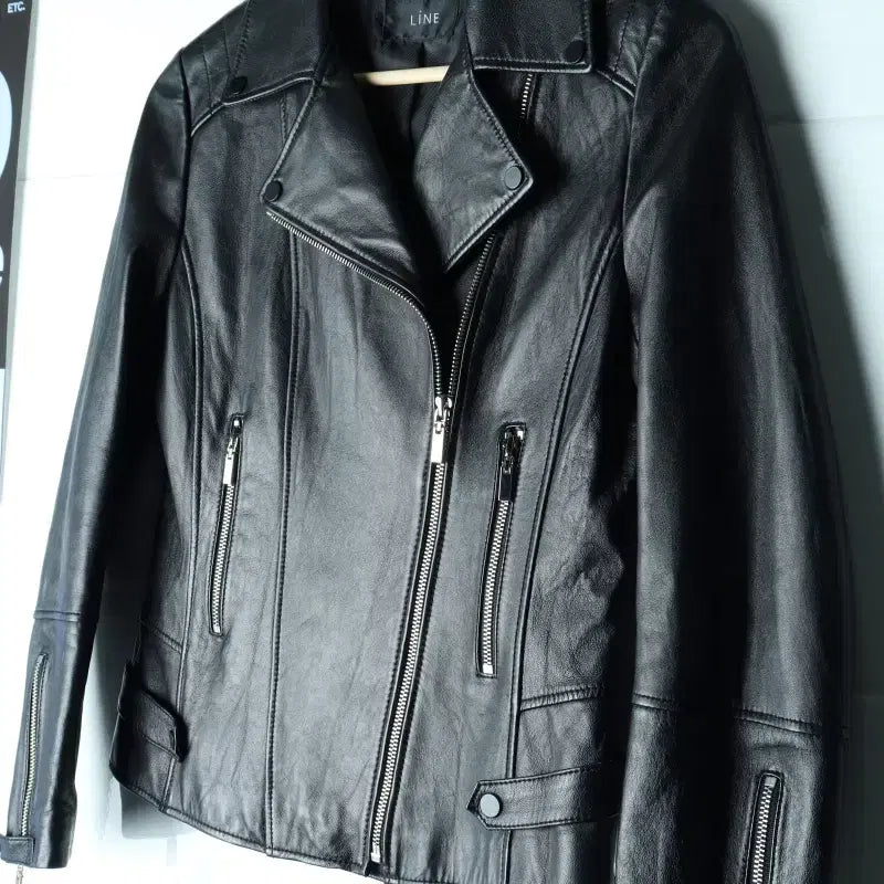 [BUNJANG] W(S-M) Line Zip-up Windbreaker Jumper Jacket Rider Real Leather H35527 / W(S-M) 라인 집업 바람막이 점퍼자켓 라이더 리얼레더-H35527