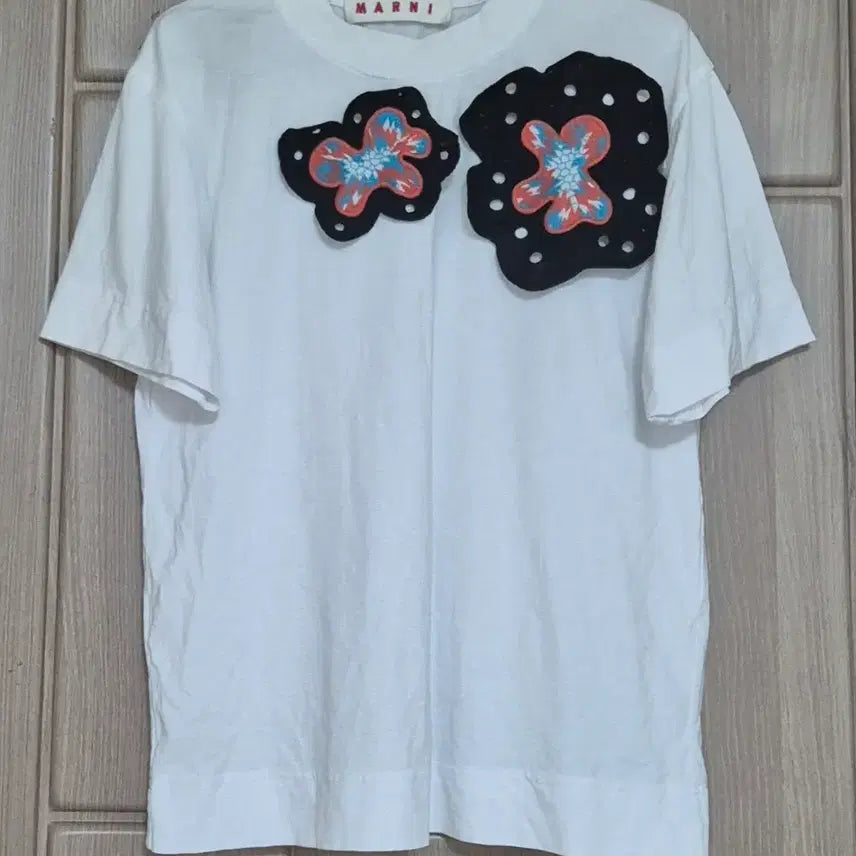 [BUNJANG] Marni Flower Embroidered Short Sleeve T-Shirt (Women's) / 마르니 플라워  반팔티(여성)38