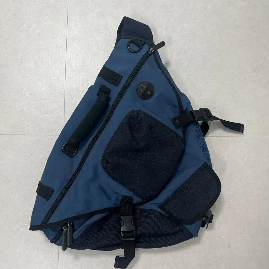 [BUNJANG] GAP 1969 Sling Bag / GAP 1969 슬링백