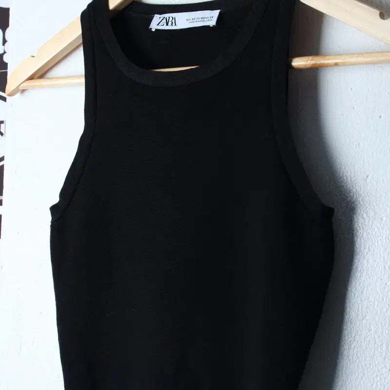 [BUNJANG] Zara Basic Sleeveless T-shirt Black / W(XS-S) 자라 반팔 티셔츠 민소매 나시 무지 블랙-H35540