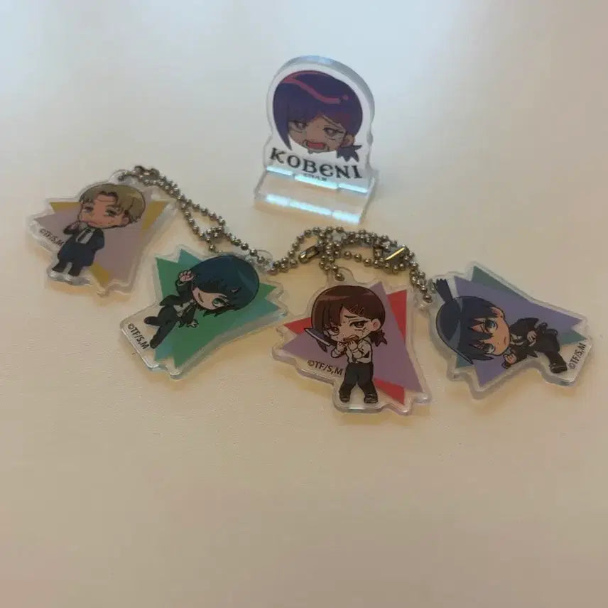 [BUNJANG] Chainsaw Man Akane Themed Acrylic Stand Set - Featuring Reze and Kobeni / [새상품] 체인소맨 레제 키링 4종 코베니 아크릴 스탠드