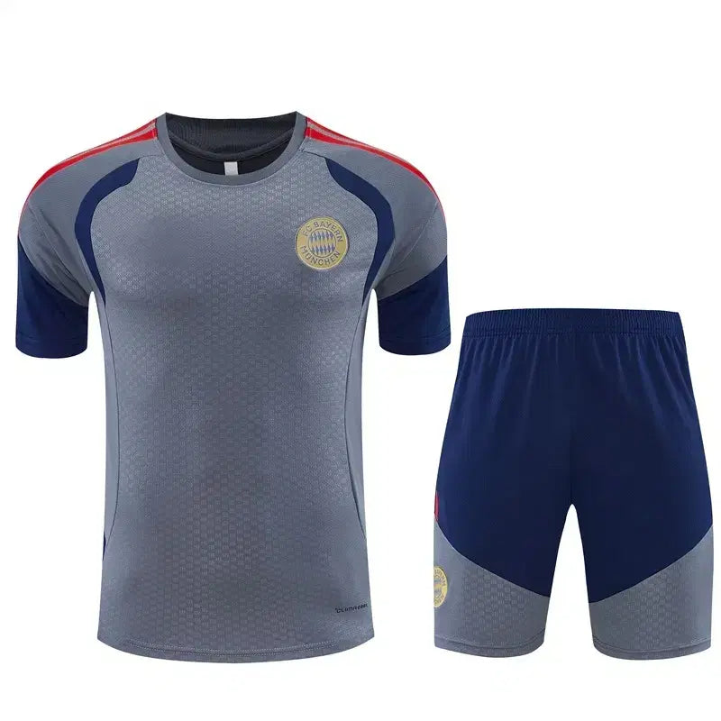 [BUNJANG] Bayern Munich Training Set Kane & Musiala Edition / (새상품)2627 바이에른뮌헨 반팔티 축구트레이닝복 상하세트 훈련복 케인 올리세 김민재
