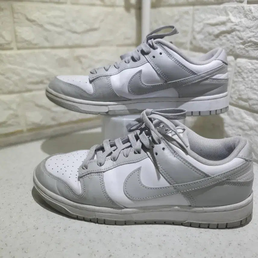 [BUNJANG] Nike Dunk Low "Wolf Grey" Sneakers / 나이키 덩크 로우 회백