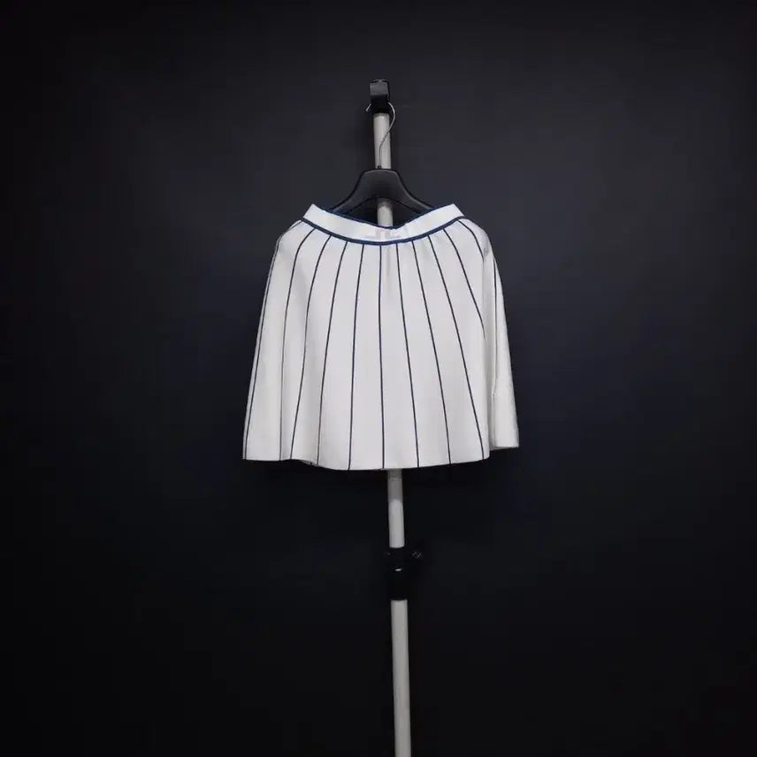 [BUNJANG] J.lindeberg Spring/Summer/Fall Knit Flare Skirt White S / 새 제이린드버그 골프 춘하추 니트 플레어 스커트 55.44