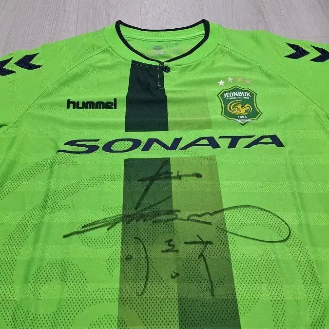 [BUNJANG] Kim Bo-kyung & Lee Dong-gook Autographed Football Jerseys (Size 3XL, L) / 이동국, 김보경 사인 유니폼 팝니다.