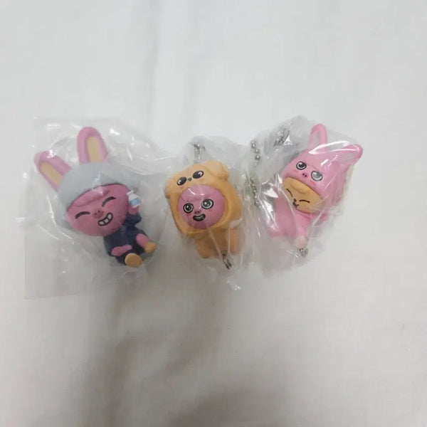 [BUNJANG] Stray Kids Changbin Dwaekki Gacha Figure Keychain / 스트레이키즈 창빈 돼끼 가챠 피규어 사우나 팝업 토이월드 대롱 키링 메지루시 퍼핌 승민 일본 엠디 굿즈