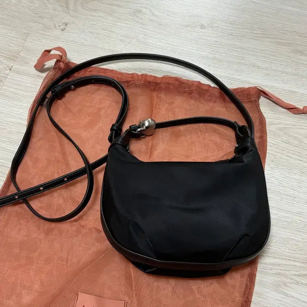 [BUNJANG] Archive Appke Mini Love Moon Nylon Bag Black / 아카이브앱크 미니 러브문 나일론 백 가방 블랙