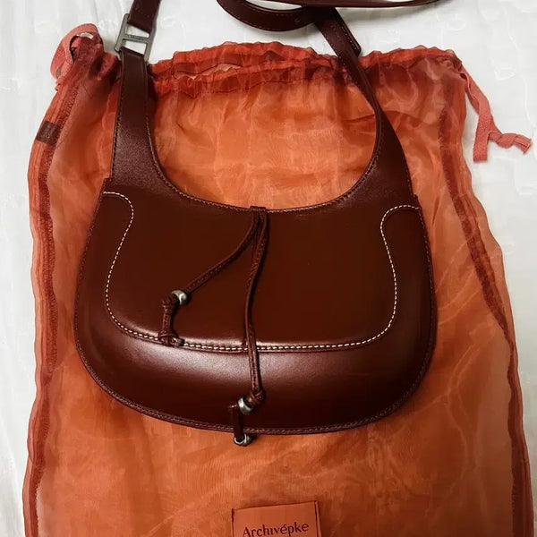 [BUNJANG] Archive Appke Shell Crossbag Cinnamon Roll / 아카이브앱크 백 (정가 239,000원)