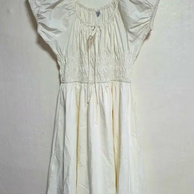 [BUNJANG] Off-Shoulder Puff Sleeve Dress - Ivory / 오프숄더 퍼프 소매 원피스 아이보리