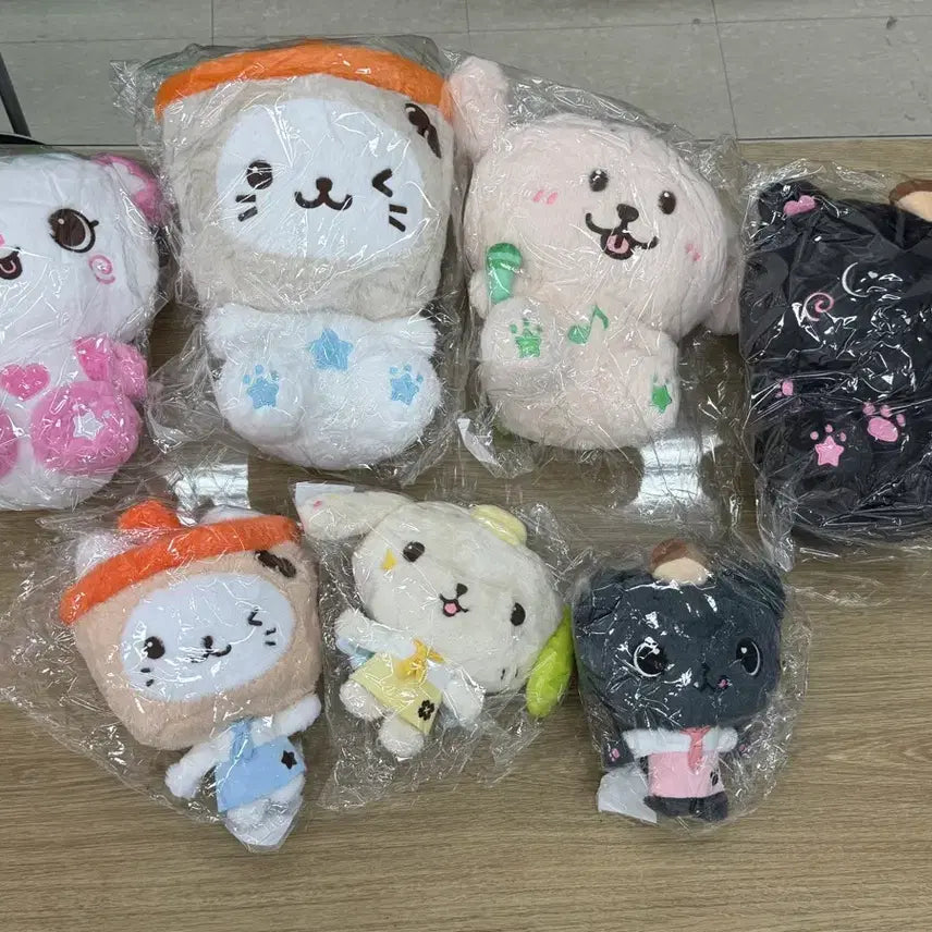 [BUNJANG] Wishdol Sakuya 30cm Plush Doll / 미개봉 정품 30센치 위시돌 사쿠야 / 엔시티위시 위시베이커리 팝업 엠디 대왕인형