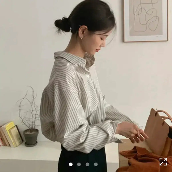 [BUNJANG] Ganaesra Satin Stripe Shirt / 가내스라 새틴 스트라이프 셔츠