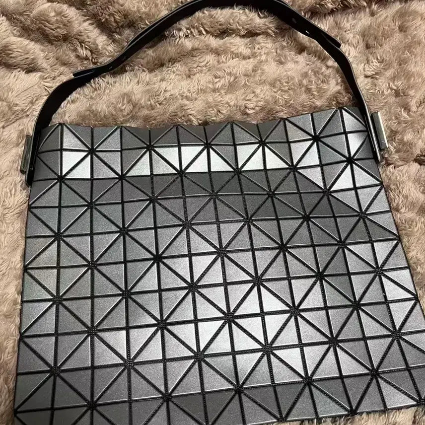 [BUNJANG] Bao Bao Hobo Bag Silver / 바오바오호보백- 실버