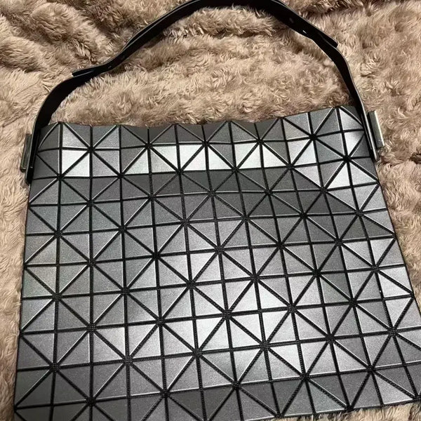 [BUNJANG] Bao Bao Hobo Bag Silver / 바오바오호보백- 실버