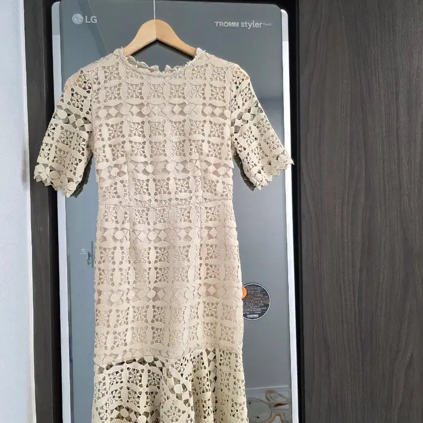 [BUNJANG] Benito Lace Frill Long Dress / 새상품 베니토 원피스