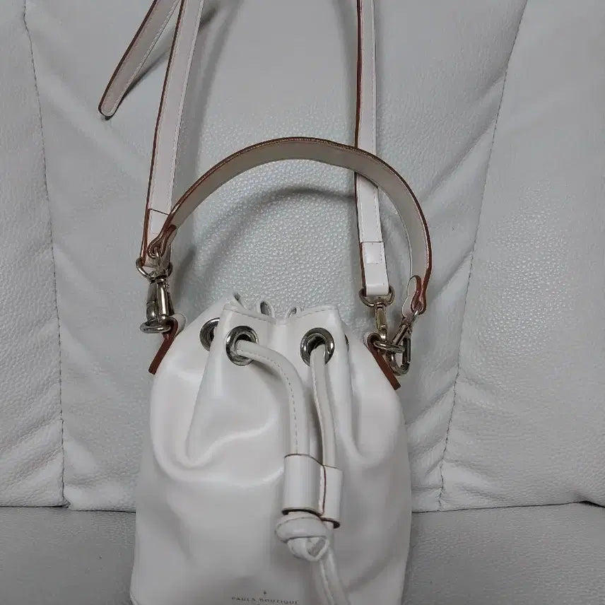 [BUNJANG] Paula Boutique London White Mini Bucket Bag / 크로스백 토트백 버킷백 미니 가방 핸드백 숄더백