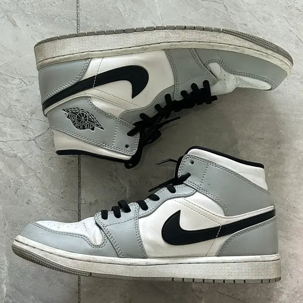 [BUNJANG] Jordan 1 Mid Light Smoke Grey Sneakers / 조던 1 미드 라이트 스모크 그레이