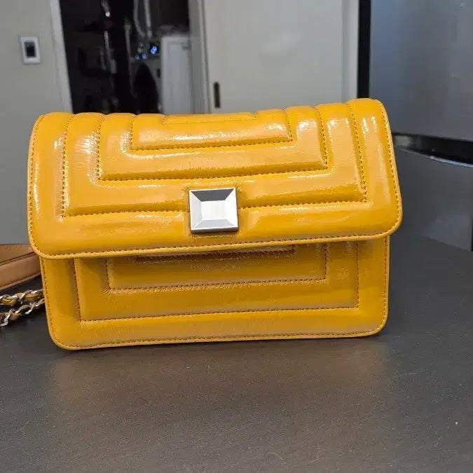 [BUNJANG] Love Star Nine (ORR) Bugo Bag Leather / 러브스타나인 부고백