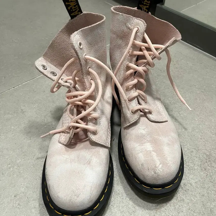 [BUNJANG] Dr. Martens 1460 Pascal Pink Suede Boots UK6 / 닥터마틴 1460 파스칼 핑크 스웨이드 부츠 (255-260mm, UK6)
