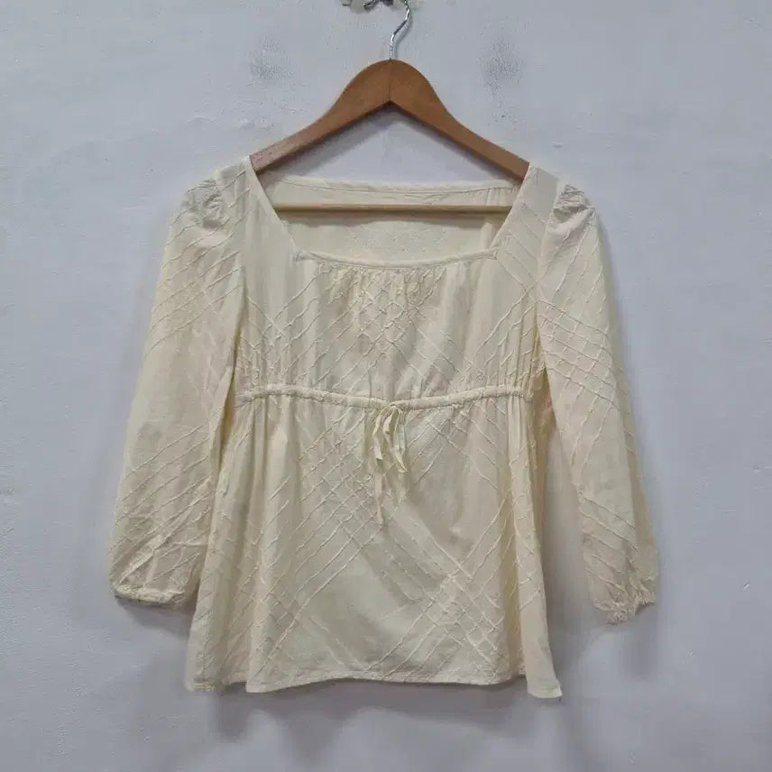 [BUNJANG] MK Square Neck Top Ivory / MK  아이보리색 스퀘어넥