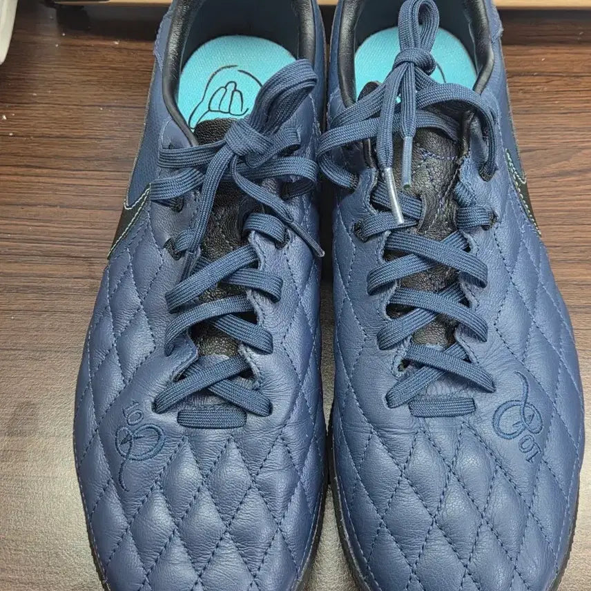 [BUNJANG] Nike Tiempo Finale 10R TF Ronaldinho Edition Natural Leather Futsal Shoes / 나이키 티엠포 피날레 10r tf 호나우지뉴 (티엠포 루나 레전드7 10r)