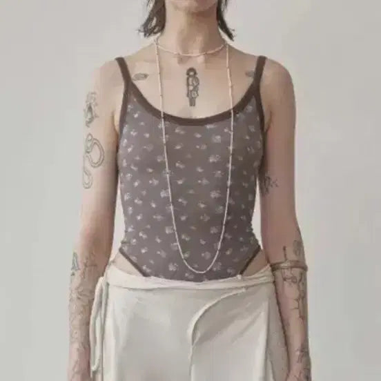 [BUNJANG] Sculptor Cottage Bodysuit Brown Flower Sleeveless M / 새상품) 스컬프터 Cottage Bodysuit Brown 플라워 바디수트 나시 M