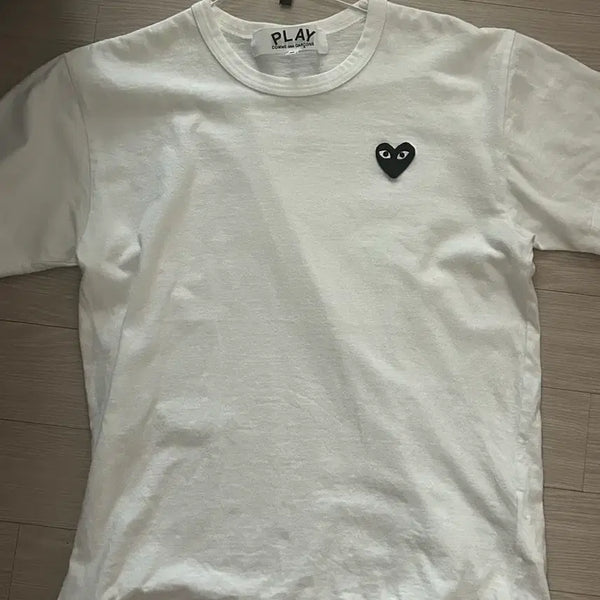 [BUNJANG] Comme des Garçons Play White T-shirt M / 꼼데가르송 플레이 반팔티 화이트 m 정품