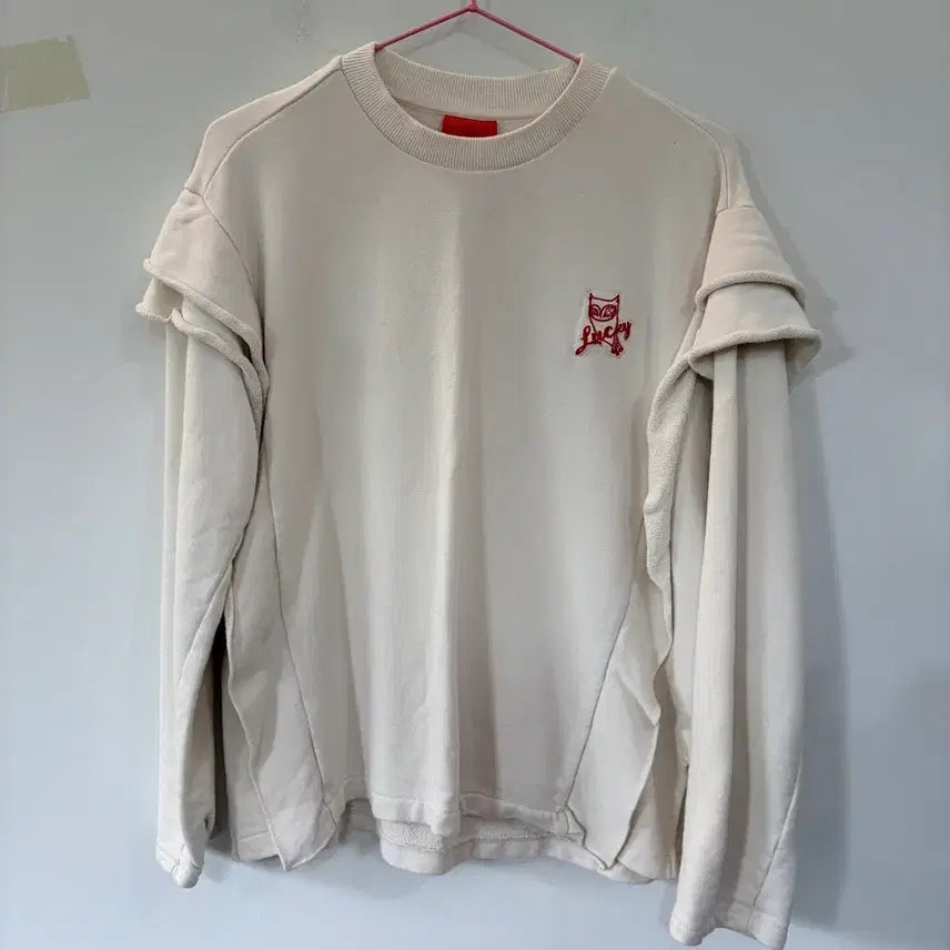 [BUNJANG] Lucky Chouette Ivory Sweatshirt / 럭키슈에뜨 맨투맨 아이보리