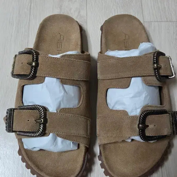 [BUNJANG] ASH Suede Buckle Sandals - Camel / ASH 샌들 카멜 색상
