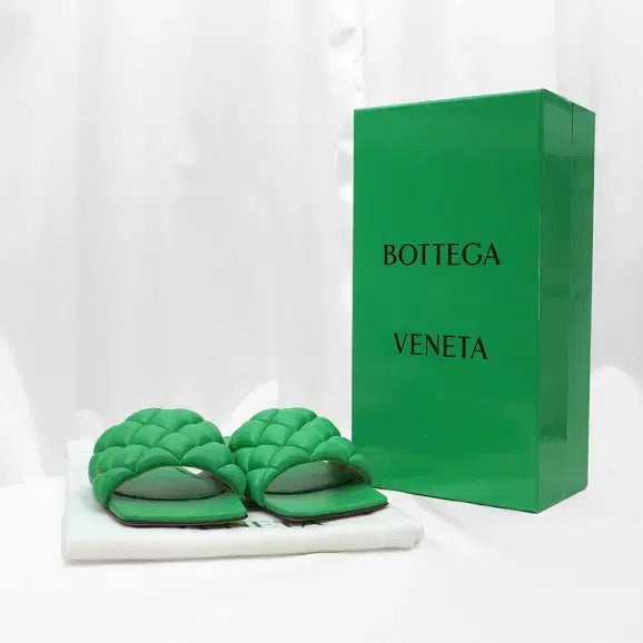 [BUNJANG] Bottega Veneta Intrecciato Weaving Padded Flat Mule Green Lambskin Size 37.5 / Bottega Veneta(보테가베네타)*새상품 627710 그린 램스킨 패딩 인트레치아토 위빙 플랫 뮬 37.5